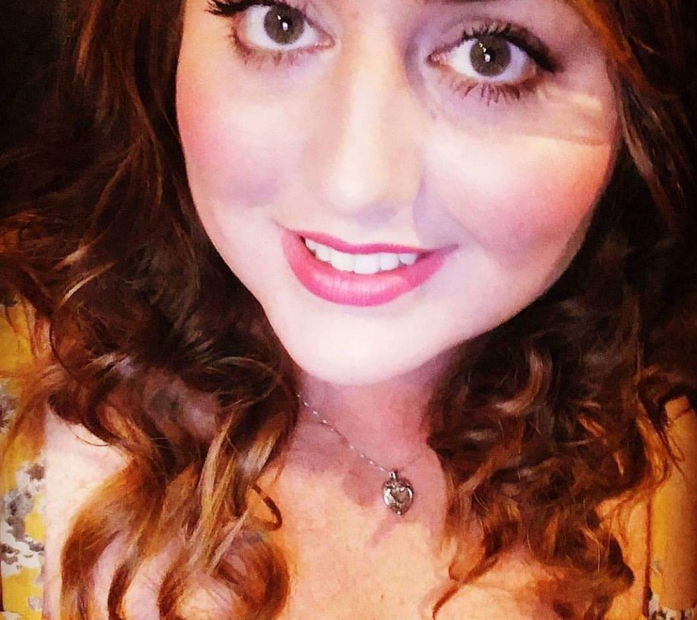 Meet your Posher, Caitlin